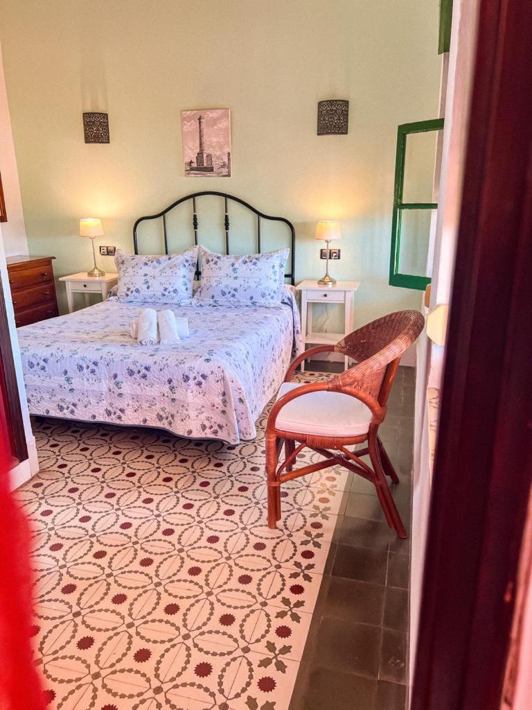 Hostal El Faro Chipiona Exteriör bild