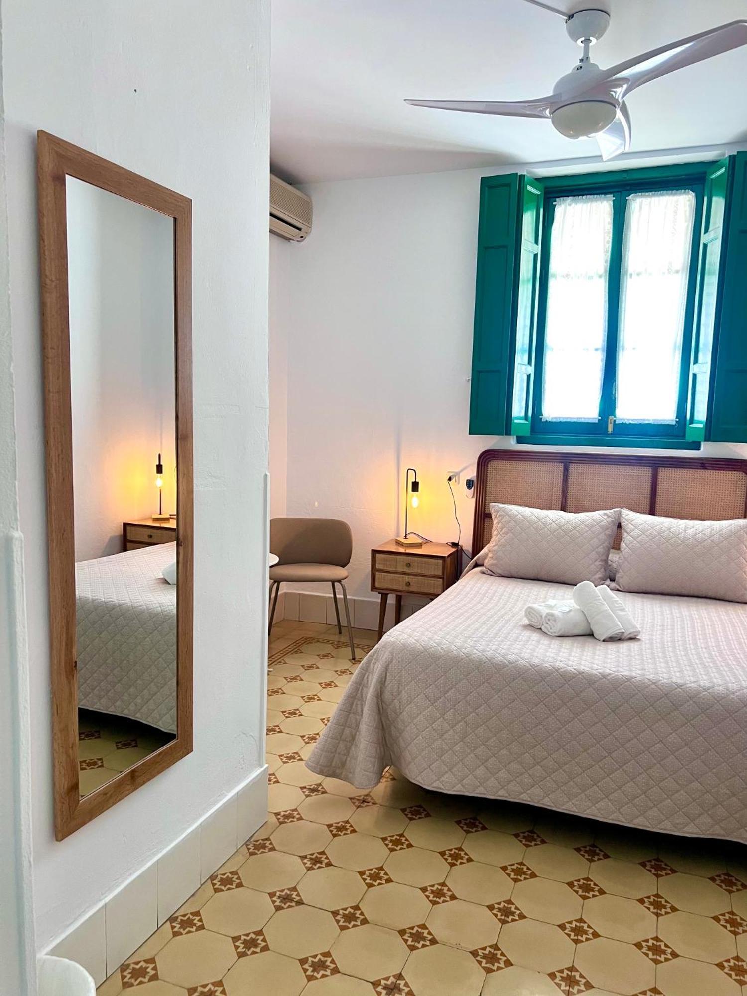 Hostal El Faro Chipiona Exteriör bild