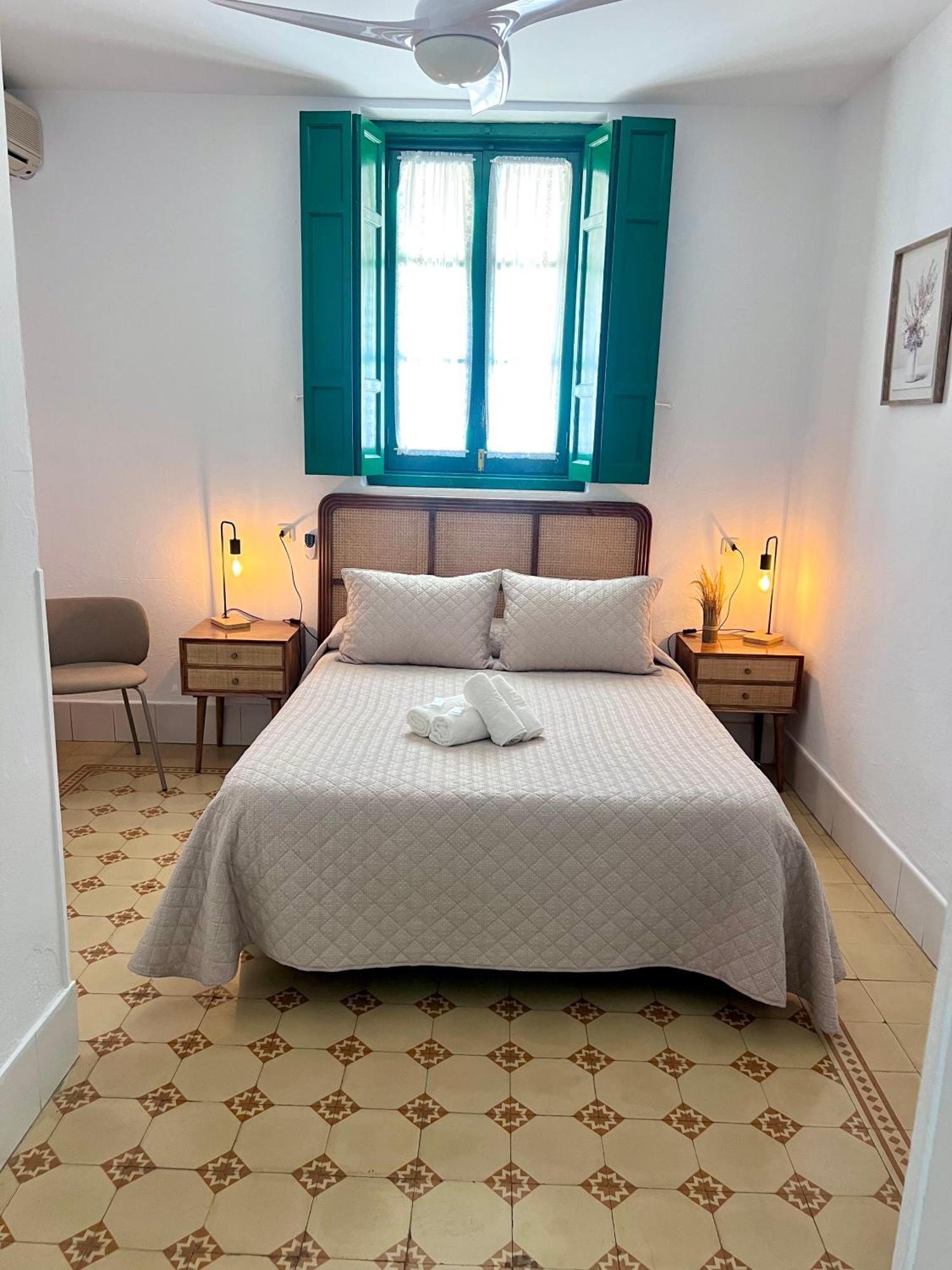 Hostal El Faro Chipiona Exteriör bild